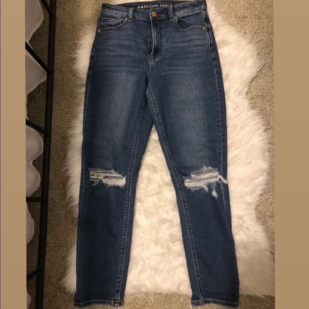 American Eagle size 2 mom jeans